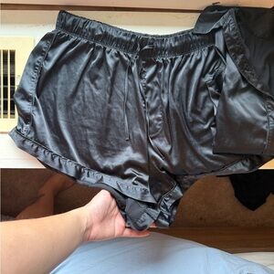 Parade Black Women's Sleep Set